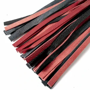 Mittlerer Flogger »PainWolf« Aus Hochwertigem Leder | Wine Red 9